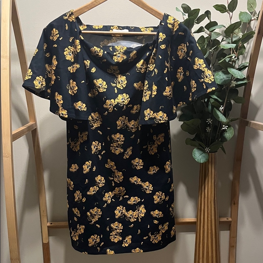OAK + FORT Black and Gold Floral Dress a185